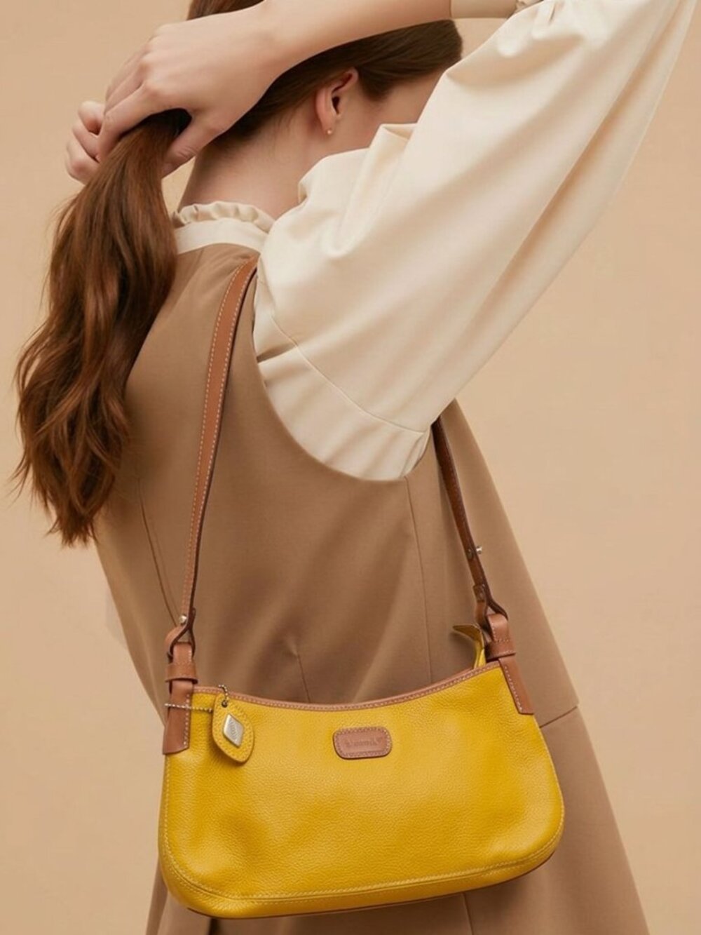 I Santi Mustard Pebbled Leather Shoulder Bag — Excellent Condition